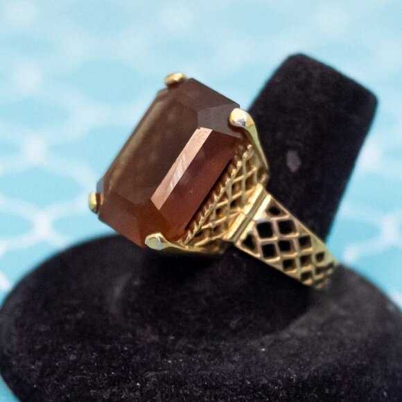 Size 8, Vintage Art Deco Geometric Gem Gold Plated Ring - R37 - Picture 1 of 4
